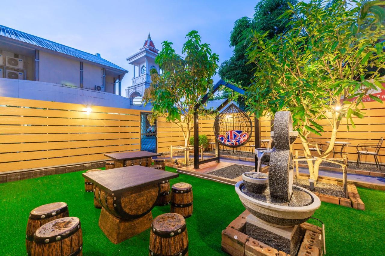 Marco Polo Phuket Poshtel & Bistro Hostel Luaran gambar